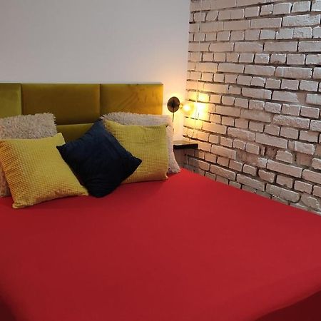 Cosy Dungeon Double Room With Ac Krasków Dış mekan fotoğraf