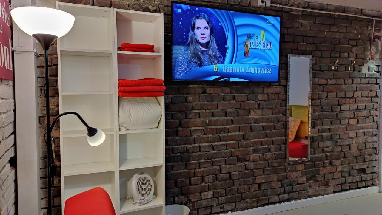 Cosy Dungeon Double Room With Ac Krasków Dış mekan fotoğraf