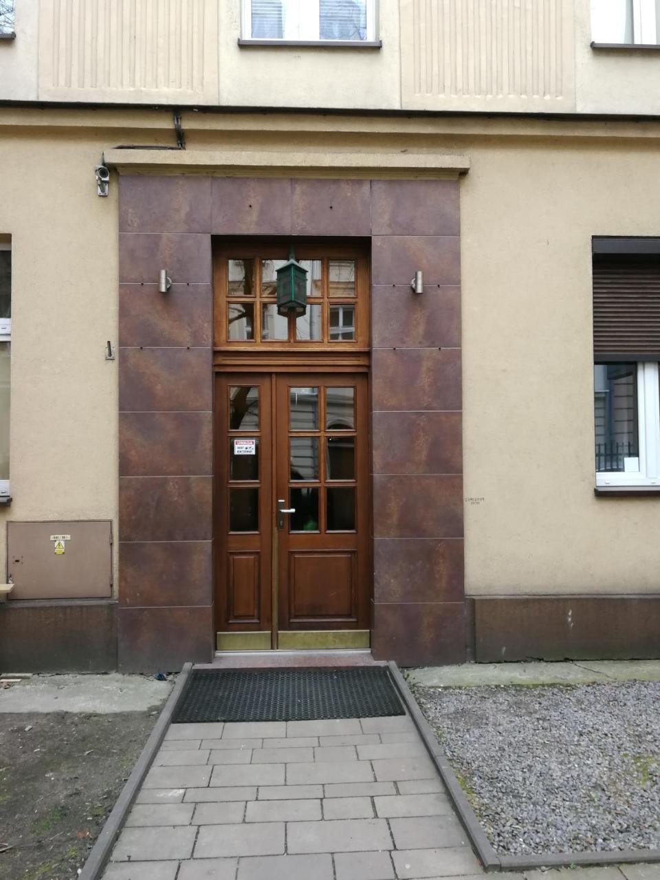 Cosy Dungeon Double Room With Ac Krasków Dış mekan fotoğraf