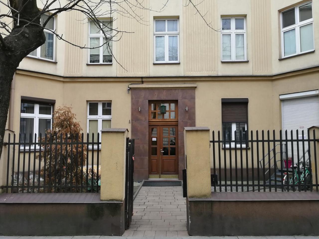 Cosy Dungeon Double Room With Ac Krasków Dış mekan fotoğraf
