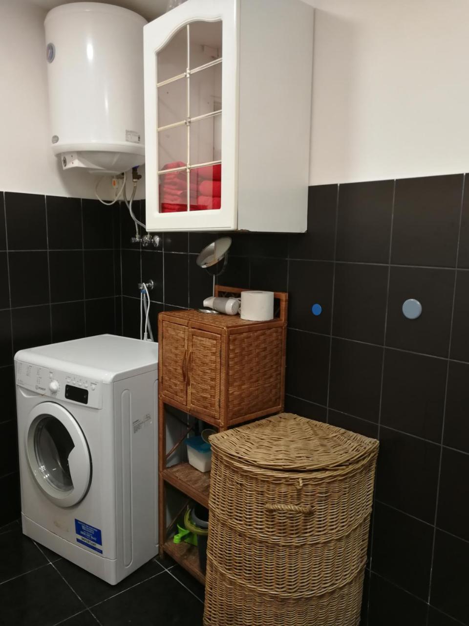 Cosy Dungeon Double Room With Ac Krasków Dış mekan fotoğraf